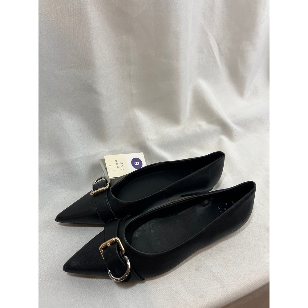 A New Day Womens Pointed Toe Buckle Flats Black Faux Leather Shoes Size 6
